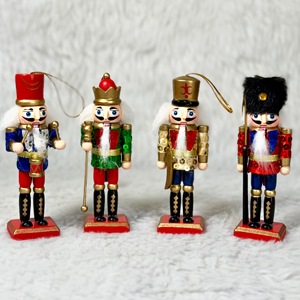 اویز سرباز فندق شکن 12 سانتی کد 745